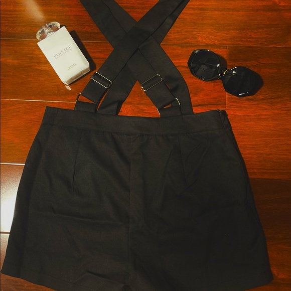 SHEIN Womens Overall Short with Buttons Black Size L - Picture 8 of 8